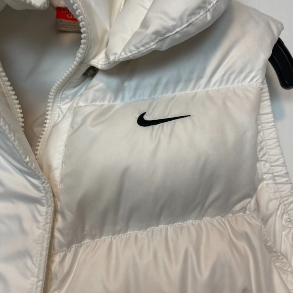 Nike Down  Sleeveless Puffer Vest size M - Picture 3 of 14